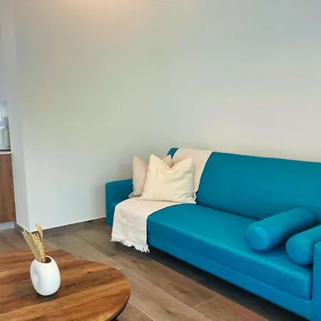 Phaedrus Living Coral Harmony Apartman